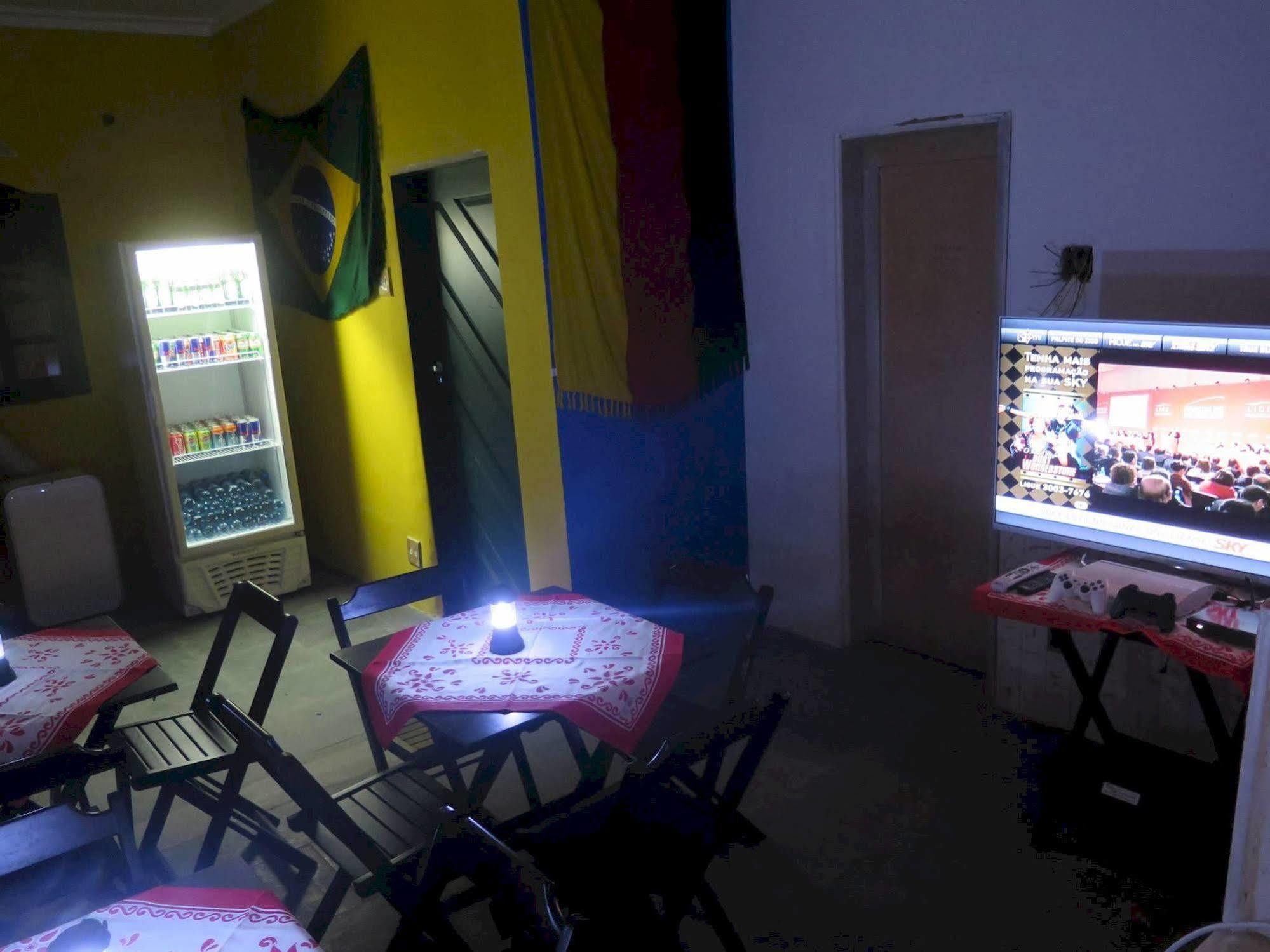 Walk On The Favela Hostal *