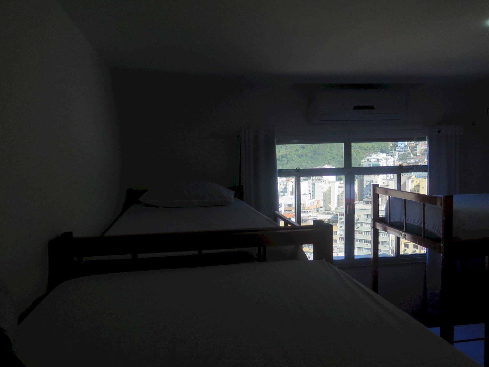 Walk On The Favela Albergue *