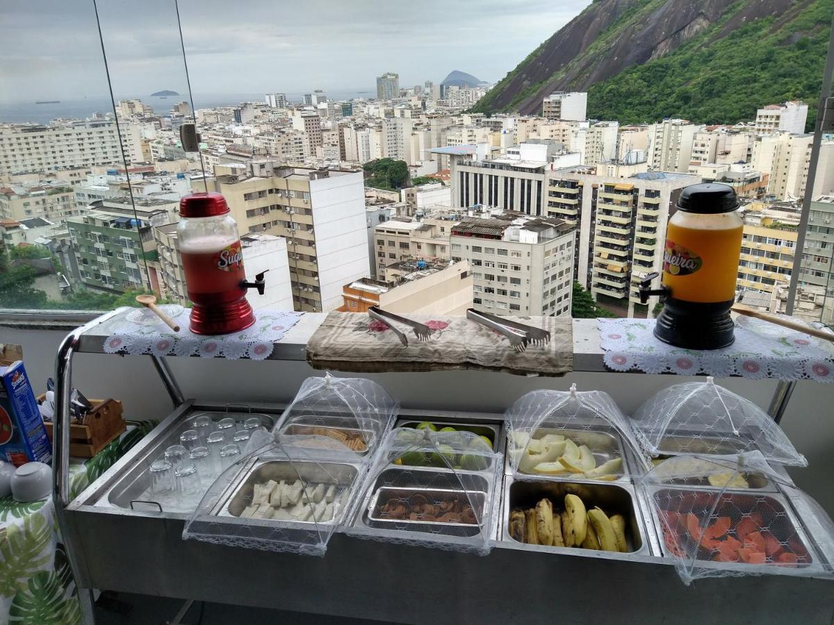 Albergue Walk On The Favela *